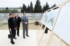 Birinci xanım Mehriban Əliyeva Xəzər rayonunda təmiri və əsaslı surətdə yenidən qurulması nəzərdə tutulan bir sıra obyektlərdə olub (FOTO)